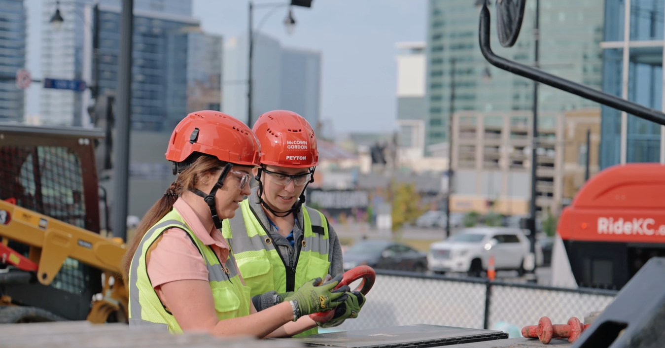 McCownGordon Construction associates collaborating on a jobsite in Kansas City