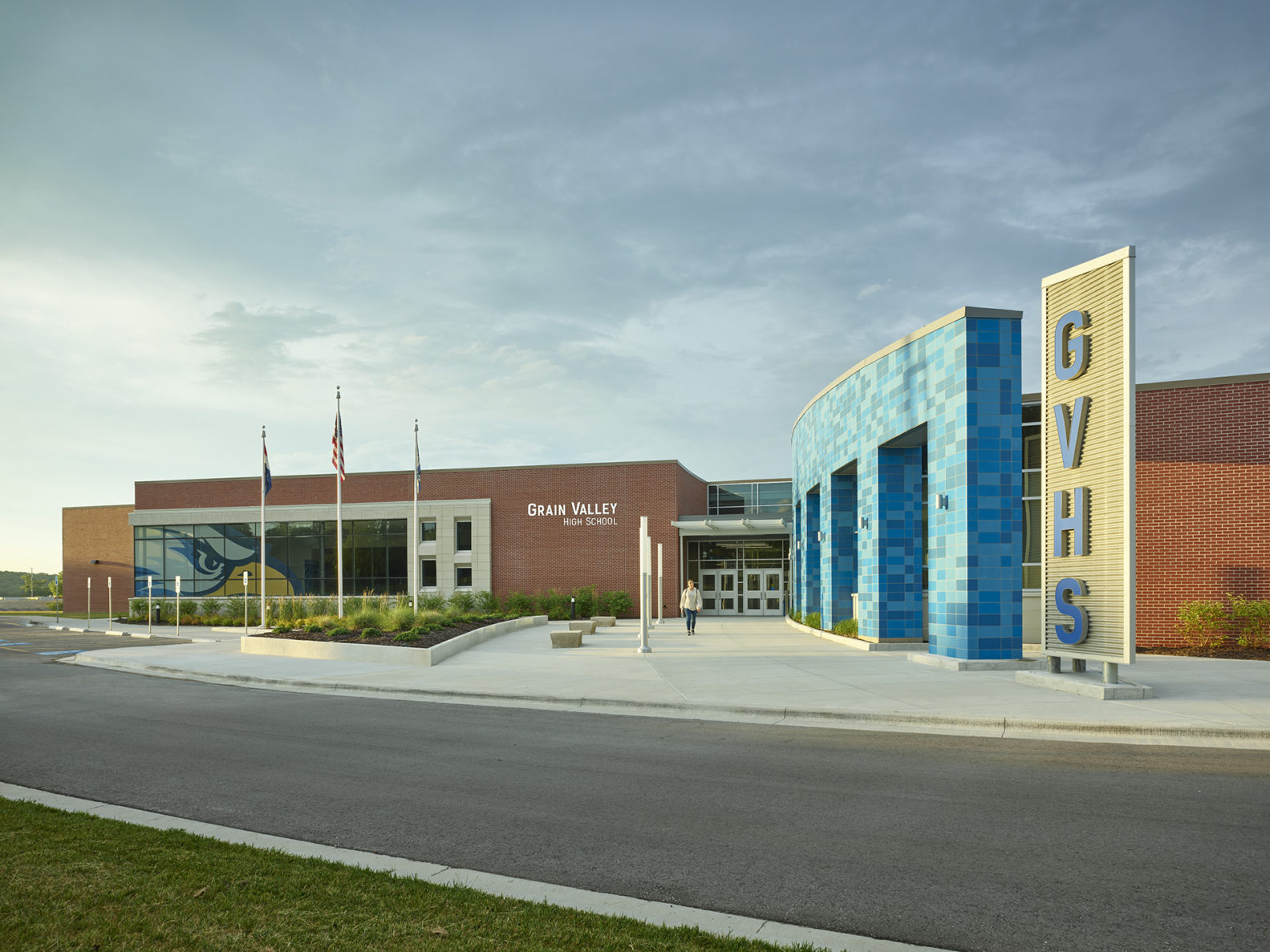 Grain Valley high school exterior