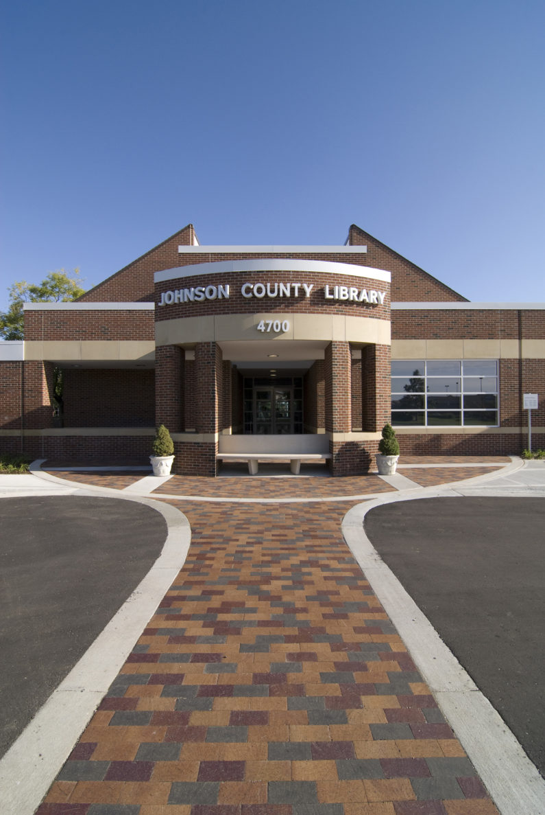 Leawood Pioneer Library