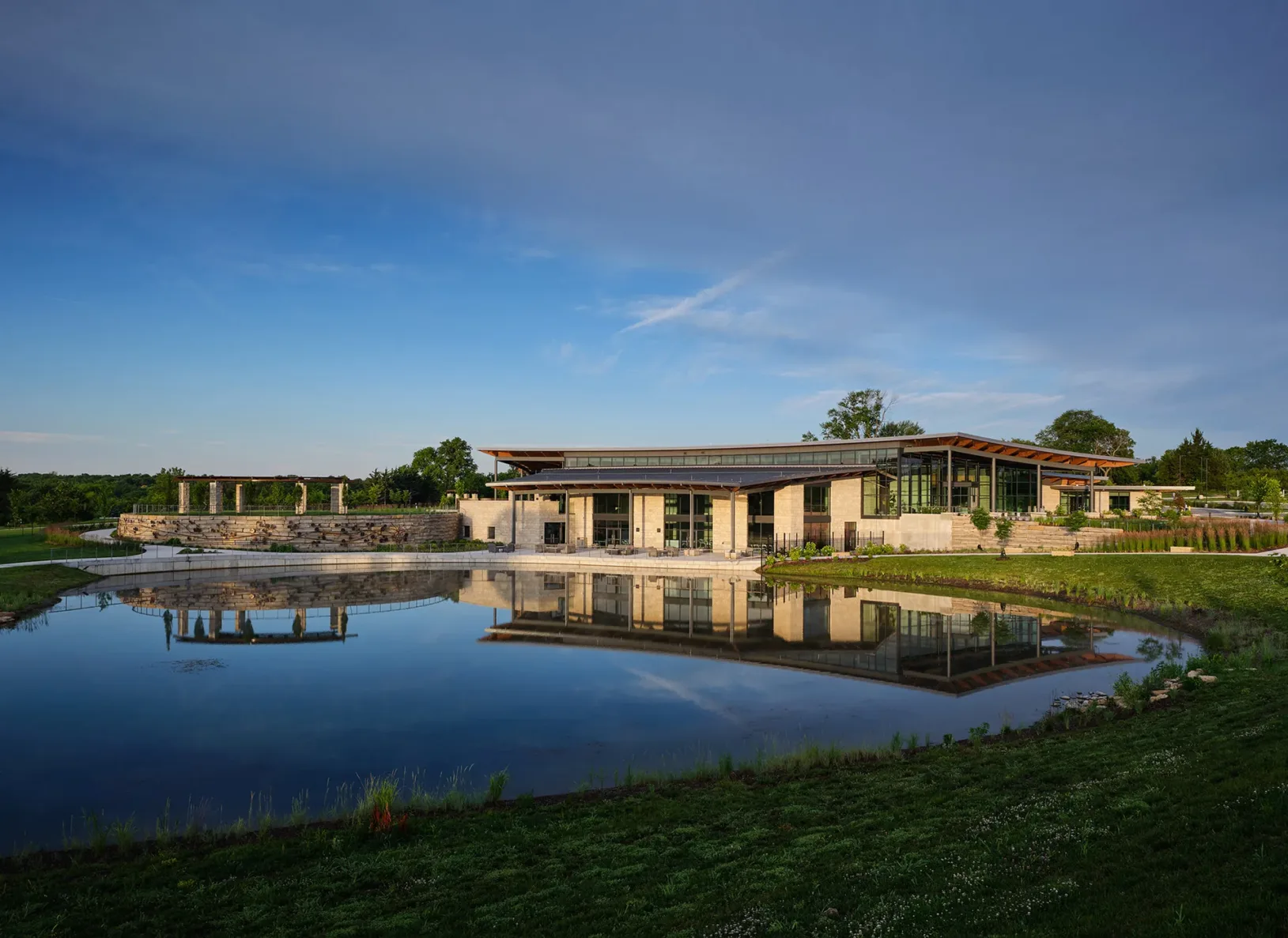 City of Overland Park Arboretum - pond