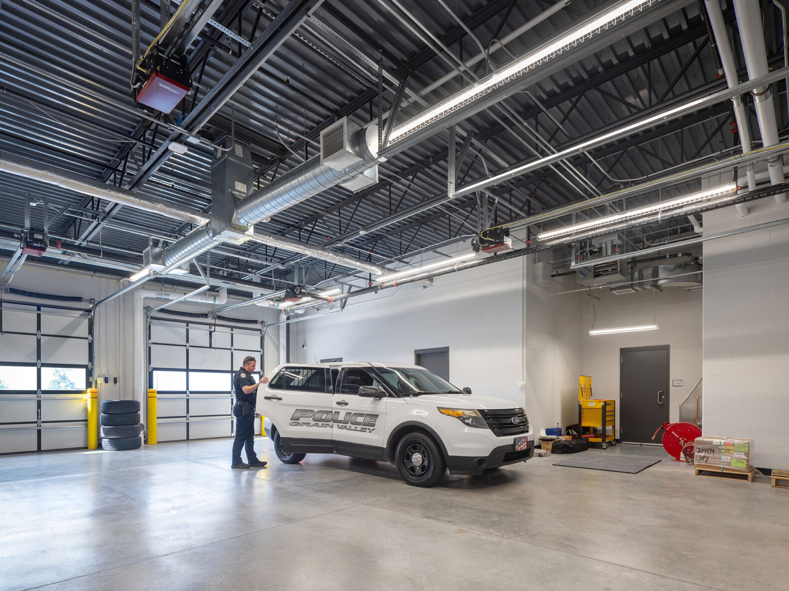 Grain Valley Police headquarters garage