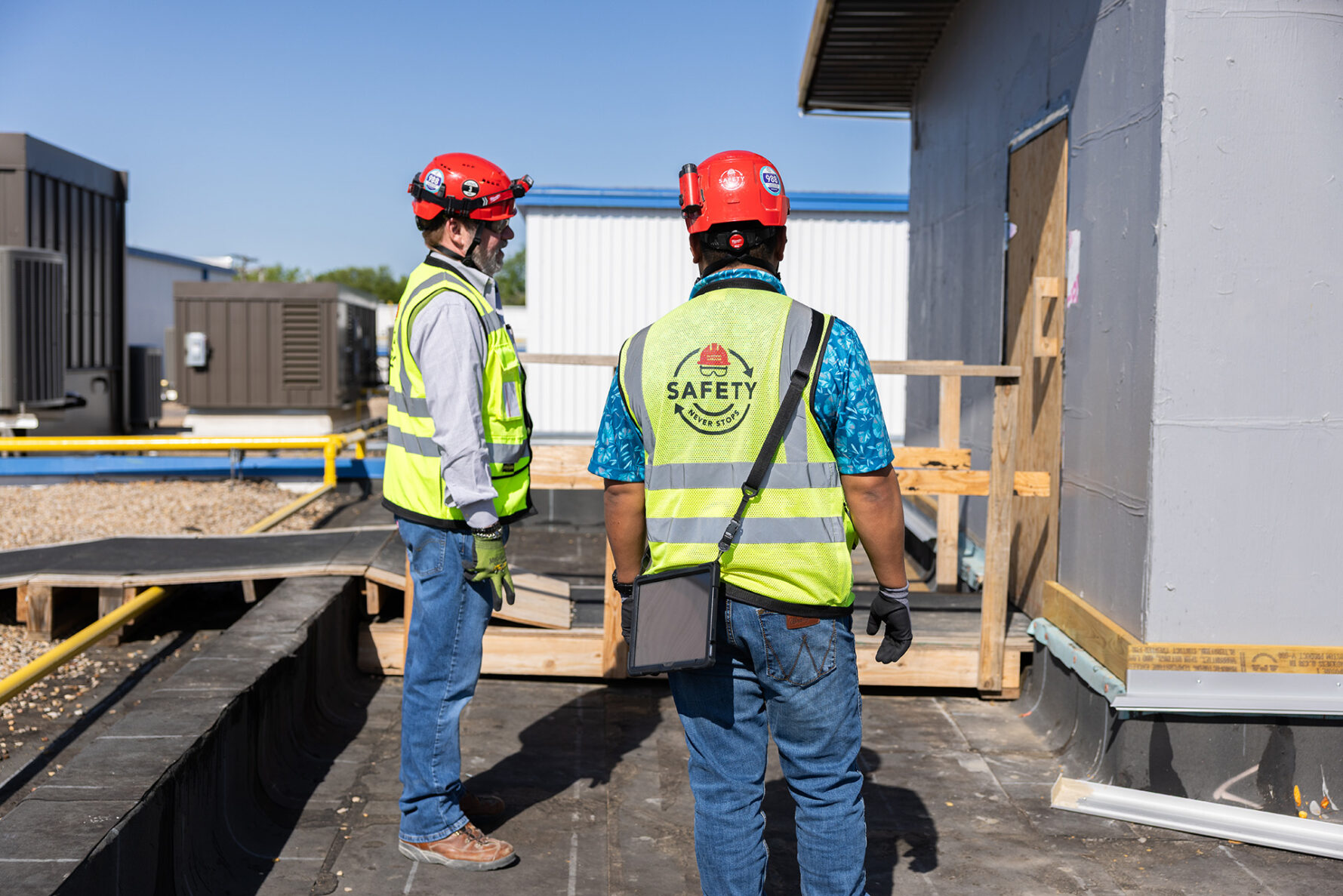 McCownGordon associates collaborating on site.